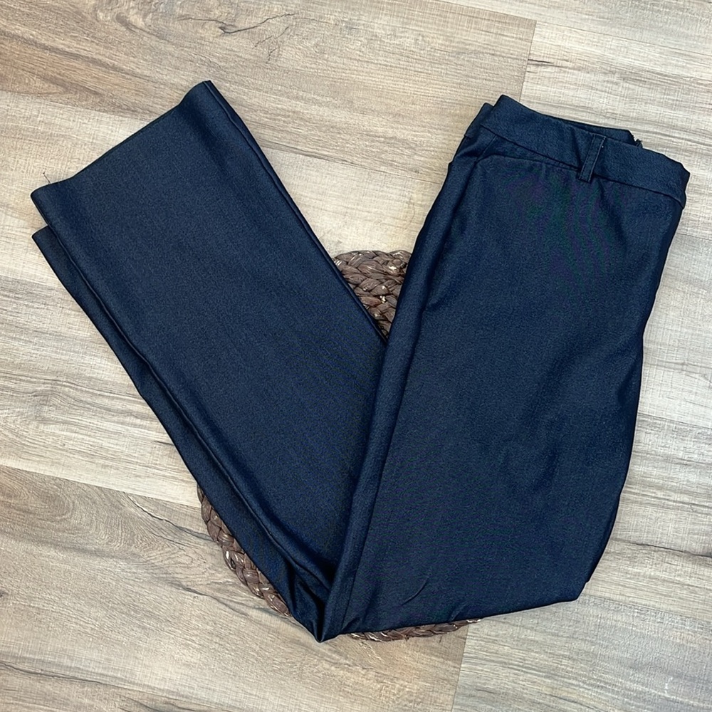 Van Heusen Studio Modern Fit Stretch Pants Size 4